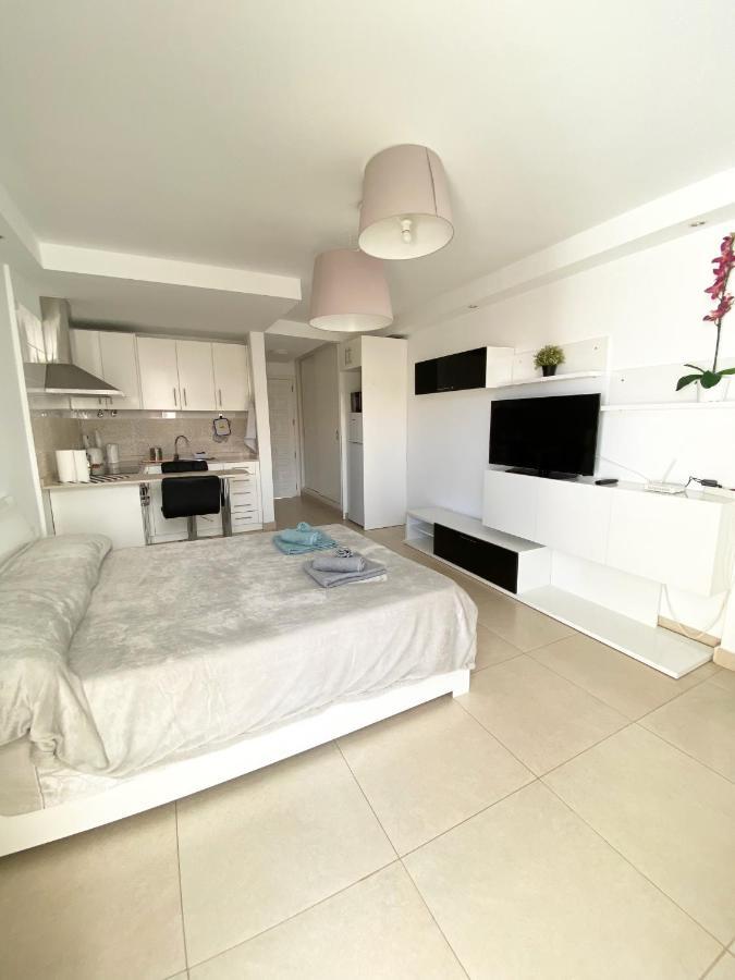 Apartment Aloha Summerland Vip Sea & Pool View Los Cristianos (Tenerife)